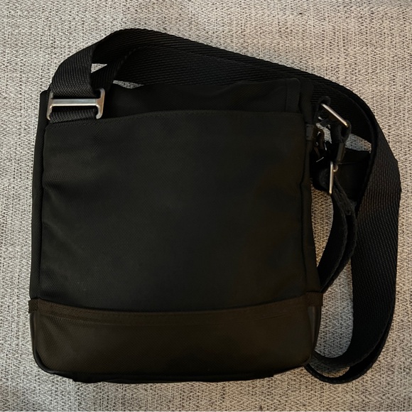 Tumi Alpha Bravo Barstow Crossbody Bag - Picture 4 of 16